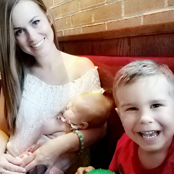 Meet your Posher, Erika - Picture 4 of 4